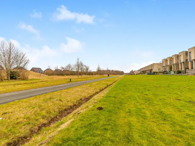 Weegbree 21, HEERHUGOWAARD