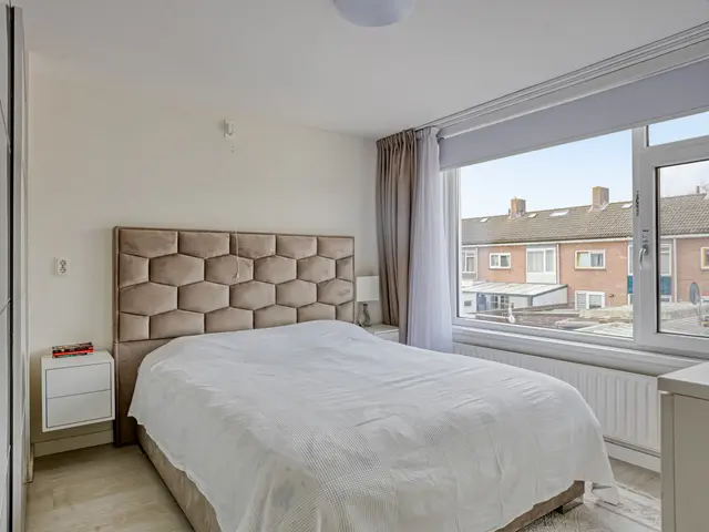 Lekstraat 11, BEVERWIJK