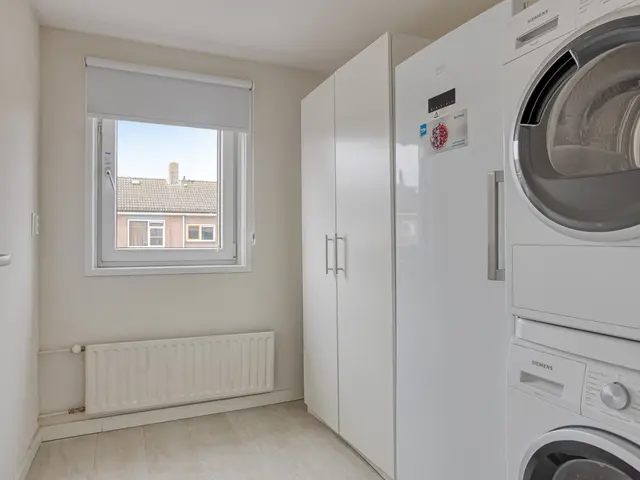 Lekstraat 11, BEVERWIJK