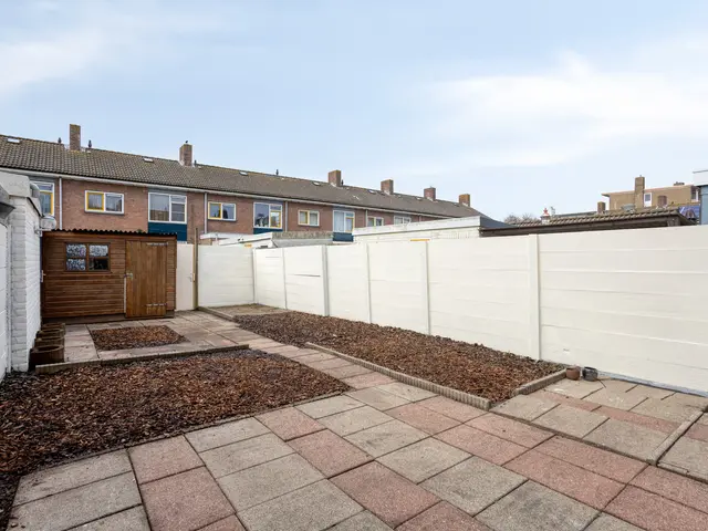 Lekstraat 11, BEVERWIJK