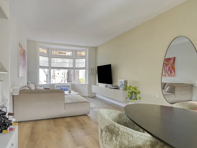 Strick van Linschotenstraat 28, BEVERWIJK