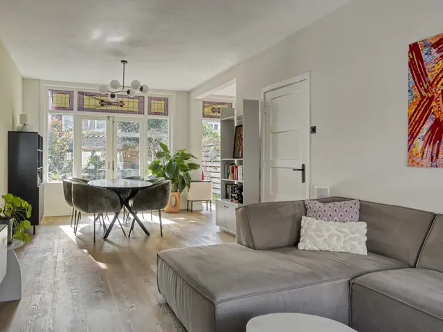 Strick van Linschotenstraat 28, BEVERWIJK