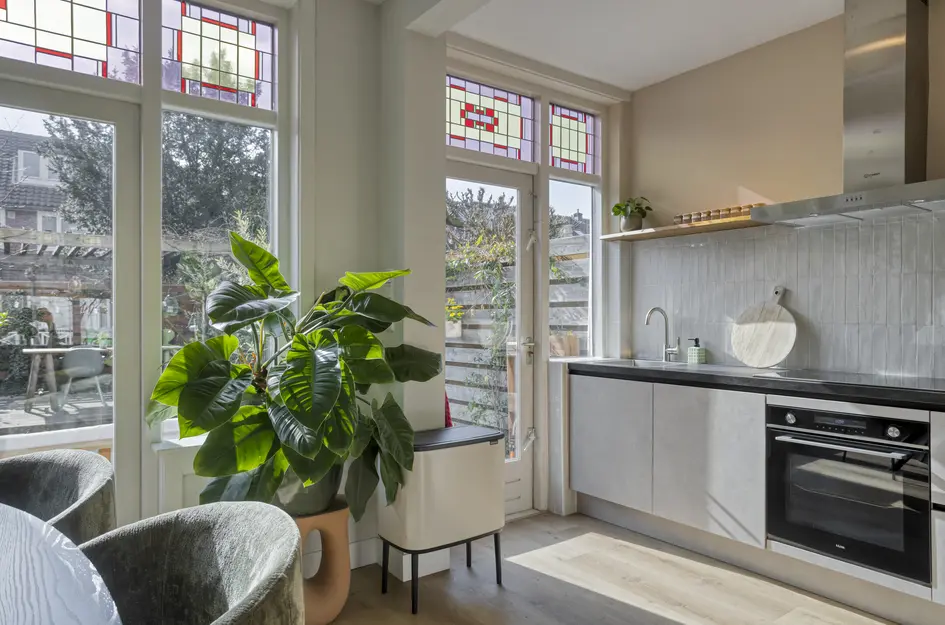 Strick van Linschotenstraat 28