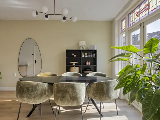 Strick van Linschotenstraat 28, BEVERWIJK