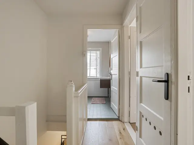 Strick van Linschotenstraat 28, BEVERWIJK