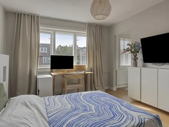 Strick van Linschotenstraat 28, BEVERWIJK