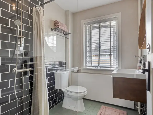 Strick van Linschotenstraat 28, BEVERWIJK