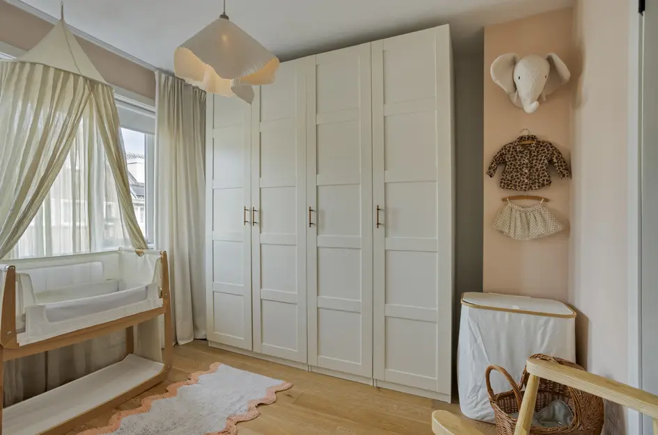 Strick van Linschotenstraat 28