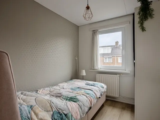 Jan van Polanenstraat 37, HEEMSKERK