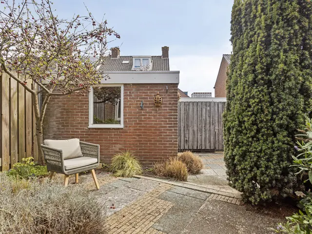 Jan van Polanenstraat 37, HEEMSKERK