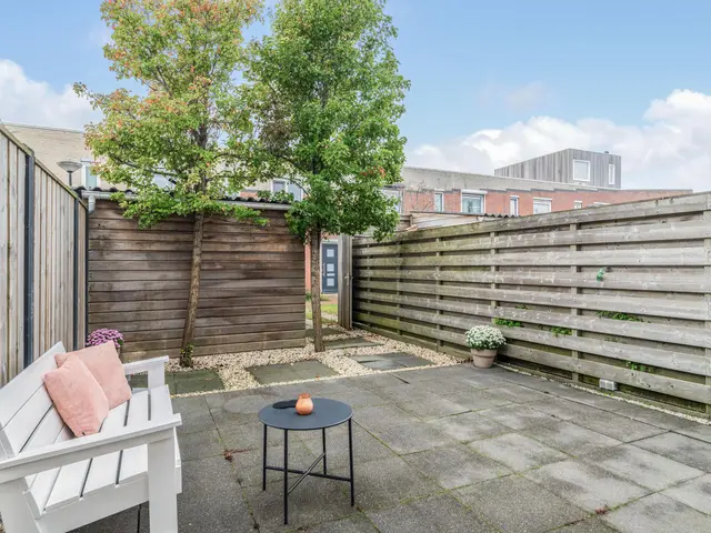 Roosje Vostuin 17, HEERHUGOWAARD