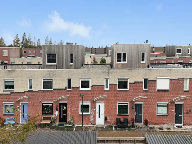 Roosje Vostuin 17, HEERHUGOWAARD