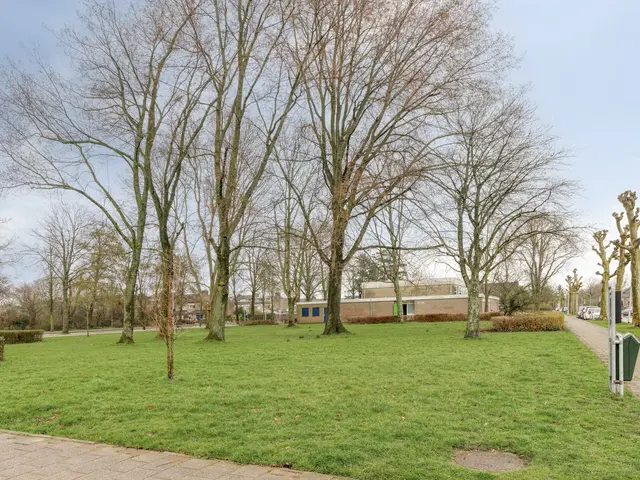 De Loet 72, CASTRICUM