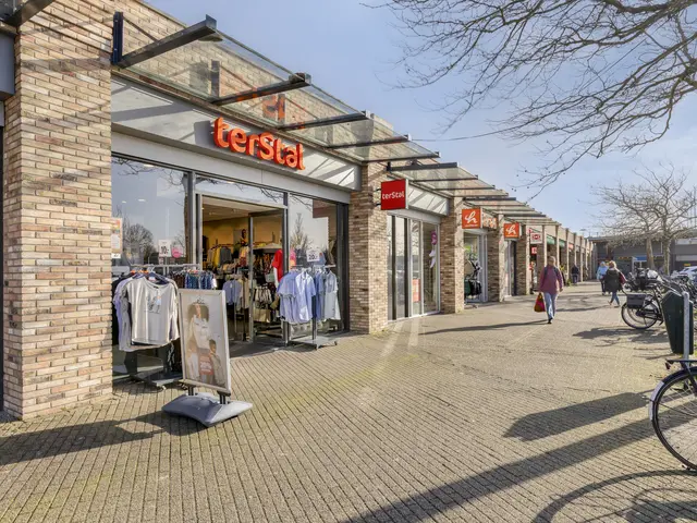 De Loet 72, CASTRICUM