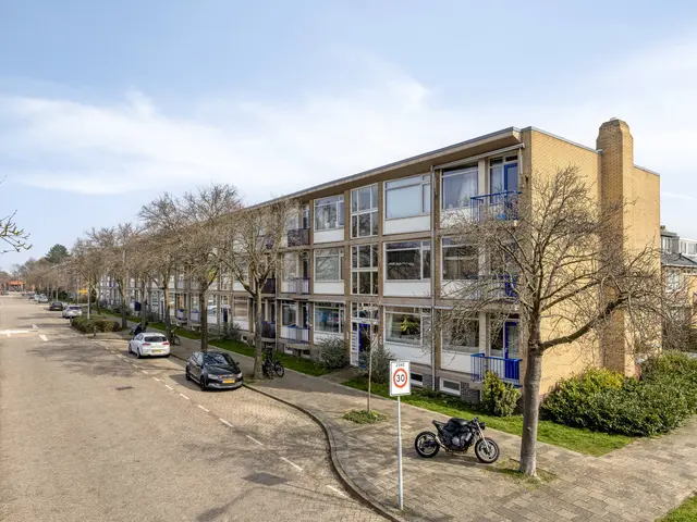 Admiraal de Ruyterlaan 97, CASTRICUM