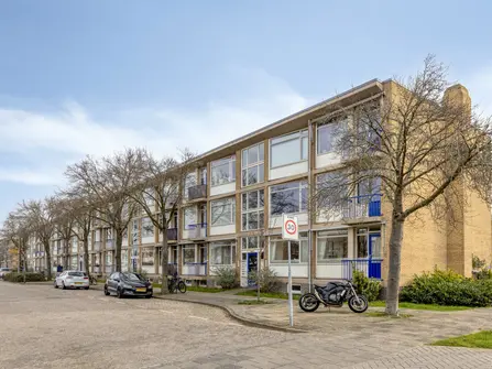 Admiraal de Ruyterlaan 97