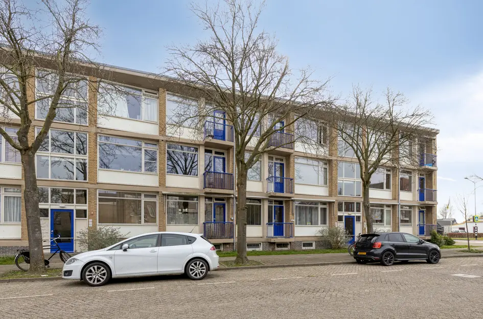 Admiraal de Ruyterlaan 97