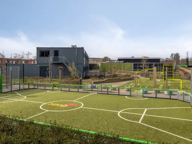 Admiraal de Ruyterlaan 97, CASTRICUM