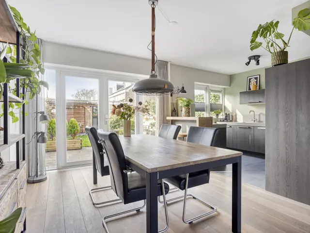 Mariënstein 101, HEILOO