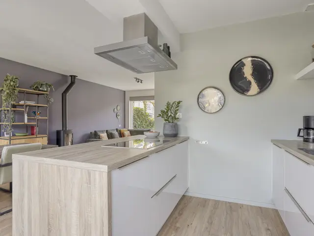 Blankertlaan 11, UITGEEST