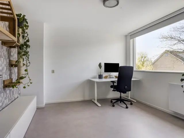 Blankertlaan 11, UITGEEST