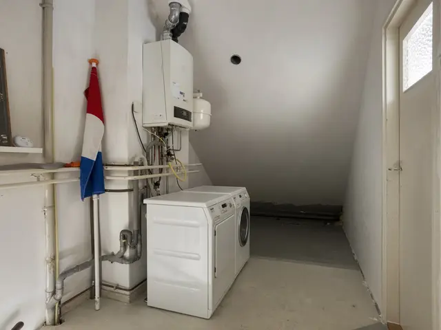 Blankertlaan 11, UITGEEST