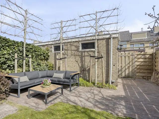 Blankertlaan 11, UITGEEST