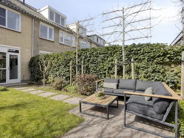 Blankertlaan 11, UITGEEST