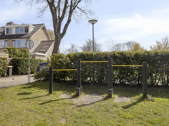 Blankertlaan 11, UITGEEST