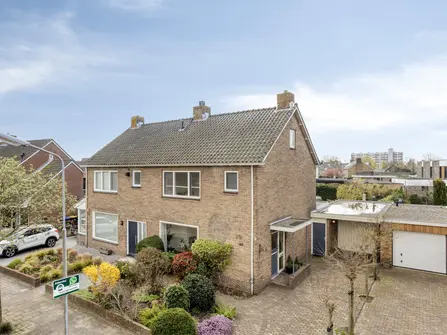 Graaf van Aremberglaan 23