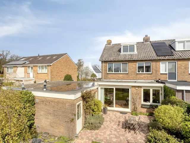 Graaf van Aremberglaan 23, HEEMSKERK