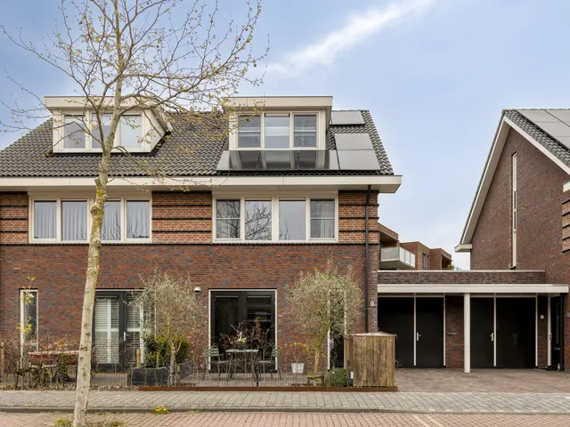 Kruiskamplaan 35, UITGEEST