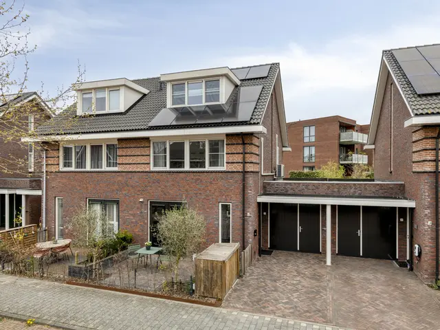 Kruiskamplaan 35, UITGEEST