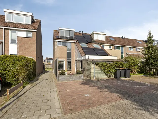 Outerlant 29, AKERSLOOT