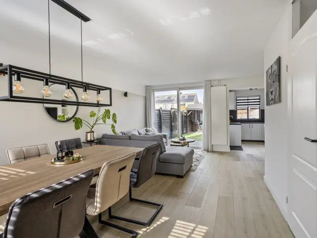 Outerlant 29, AKERSLOOT