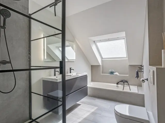 Outerlant 29, AKERSLOOT