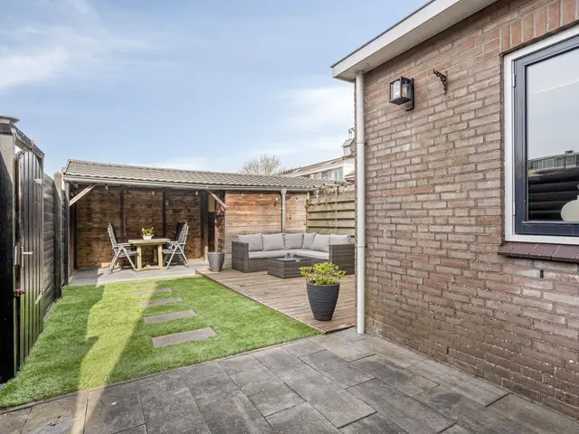 Outerlant 29, AKERSLOOT