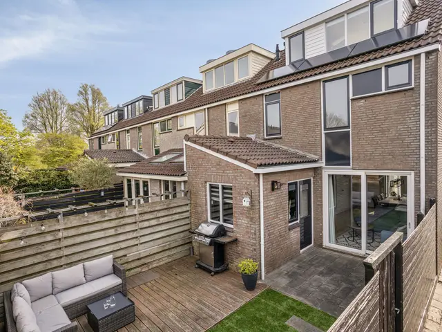 Outerlant 29, AKERSLOOT