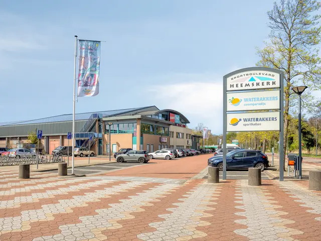 van der Ploegstraat 93, HEEMSKERK