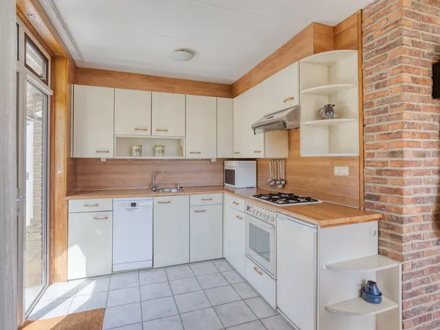 van der Ploegstraat 93, HEEMSKERK