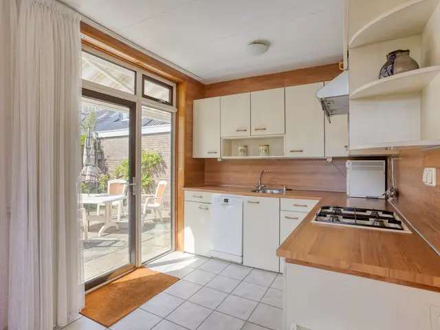 van der Ploegstraat 93, HEEMSKERK