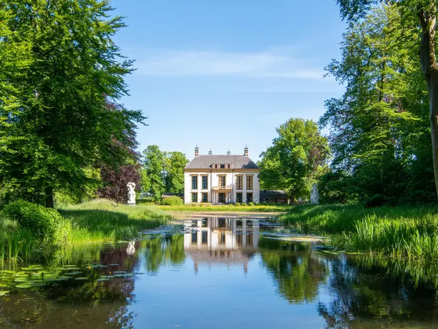 Paapenhof 7, HEILOO