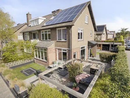 Burg van Roosmalenstraat 31