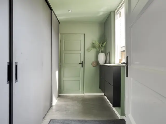 Burgemeester van Roosmalenstraat 31, UITGEEST