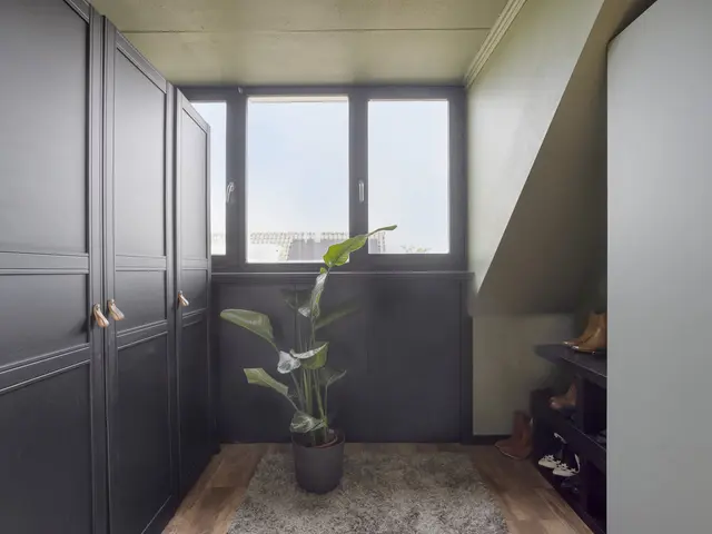 Burgemeester van Roosmalenstraat 31, UITGEEST