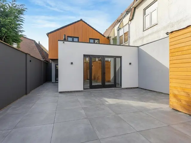 Middelweg 51a, UITGEEST