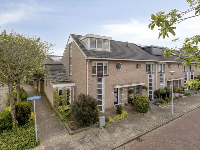 Tuinfluiter 32, HEEMSKERK