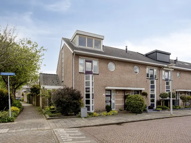 Tuinfluiter 32, HEEMSKERK