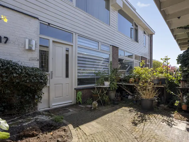 Kemphaanstraat 17, UITGEEST