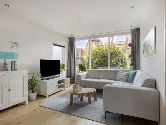 Tulpencroftlaan 17, HEILOO